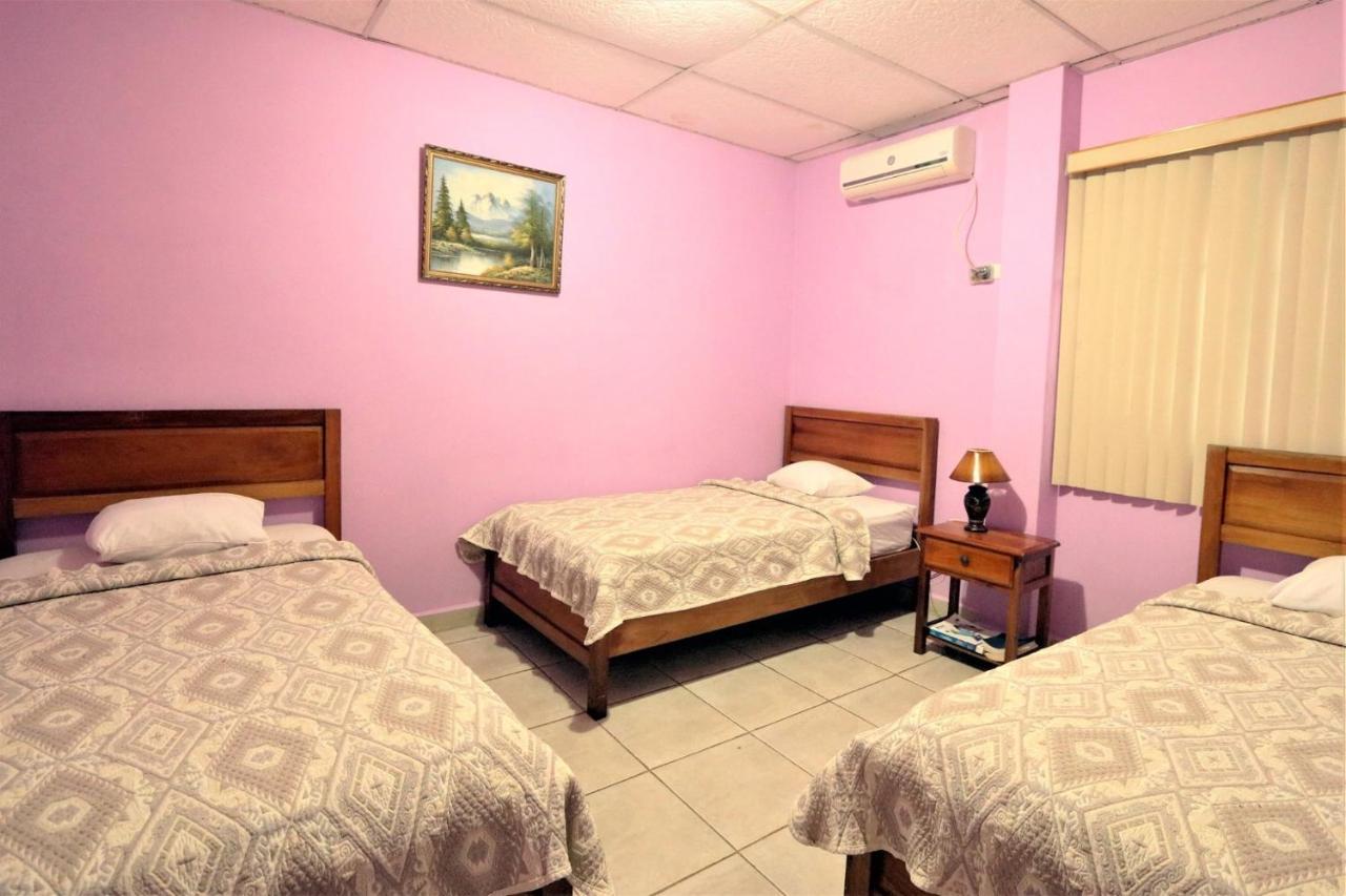 Vista Mar Hotel بوكاس تاون المظهر الخارجي الصورة