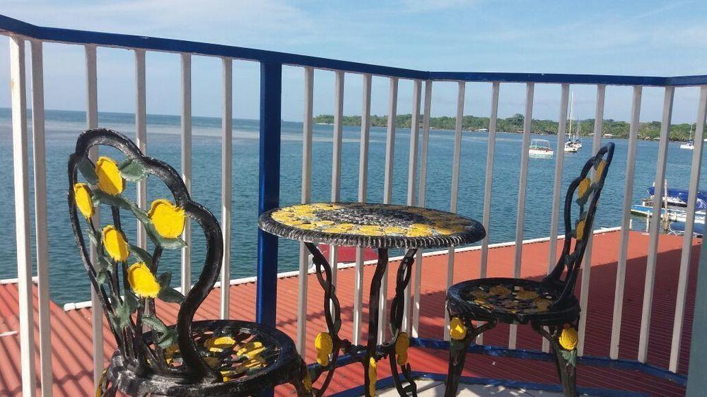 Vista Mar Hotel بوكاس تاون المظهر الخارجي الصورة